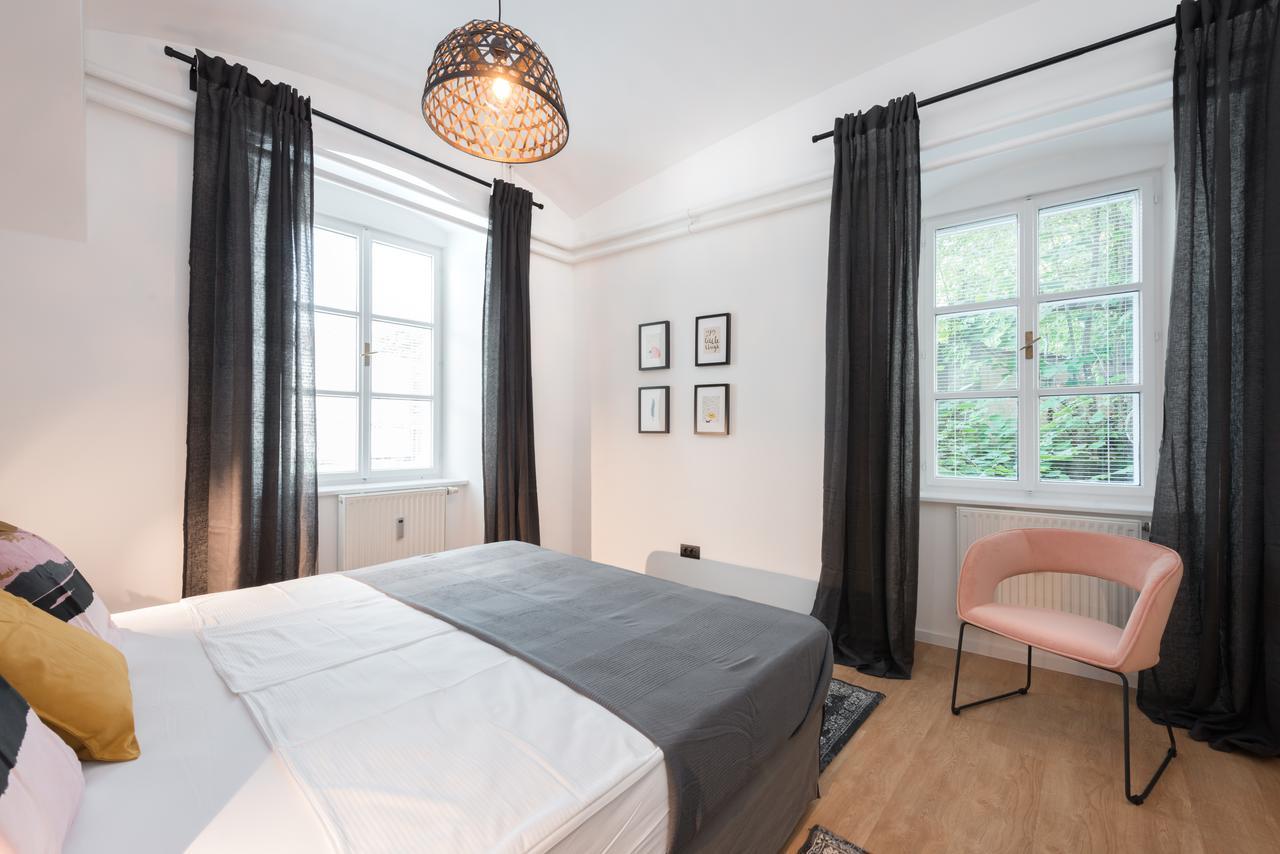 Apartments Rog Ljubljana Extérieur photo