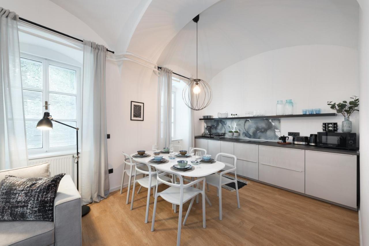 Apartments Rog Ljubljana Extérieur photo